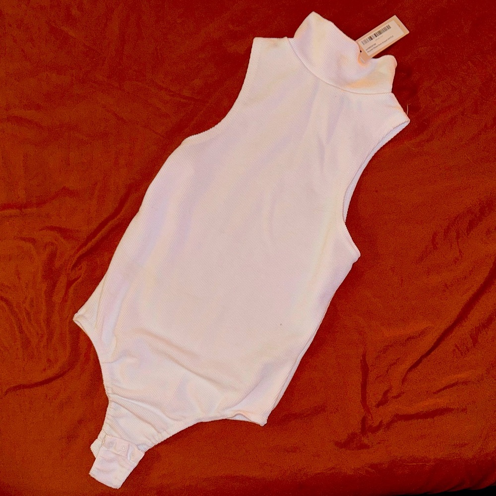 Nasty Gal White Mock-Neck Sleeveless Bodysuit
